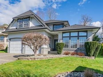 House for sale in Clayburn - Patio, Garden