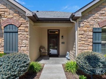 2970 N Cloverdale Rd