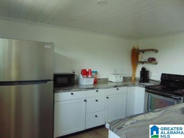Chilton County, Alabama, USA - Deck, Equipped kitchen