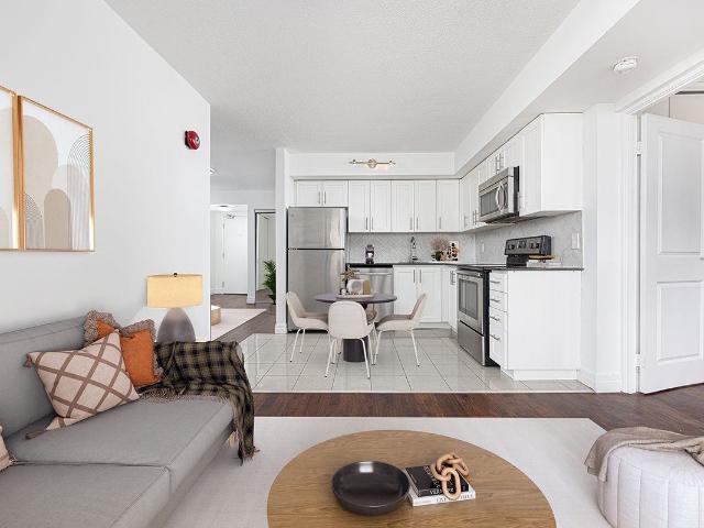 297 Queens Ave 3 Bedroom Apartment for Rent at 297 Queens Ave, Oakville, ON L6H 2B4 College Park