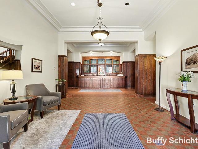 297 W Clay Avenue # 211