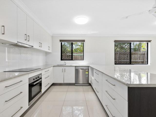 2/97 Toolooa Street South Gladstone, QLD 4680