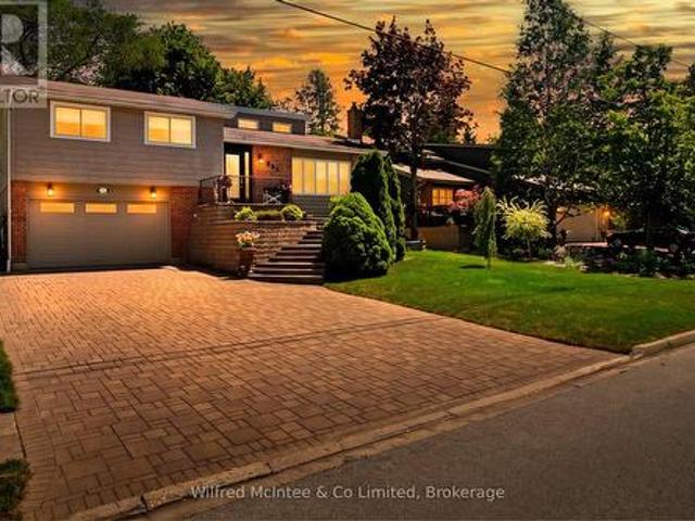 298 Albert Street S, Saugeen Shores, ON, N0H 2L0 house for sale | Listing ID X13632 | Royal LePage