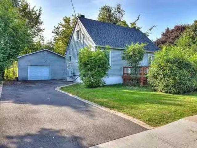 298 Av. Martin, Dorval, QC, H9S 3R9 house for rent or for le.