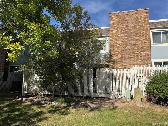 2994 S Parker Court