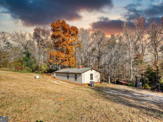 2995 Highway 213