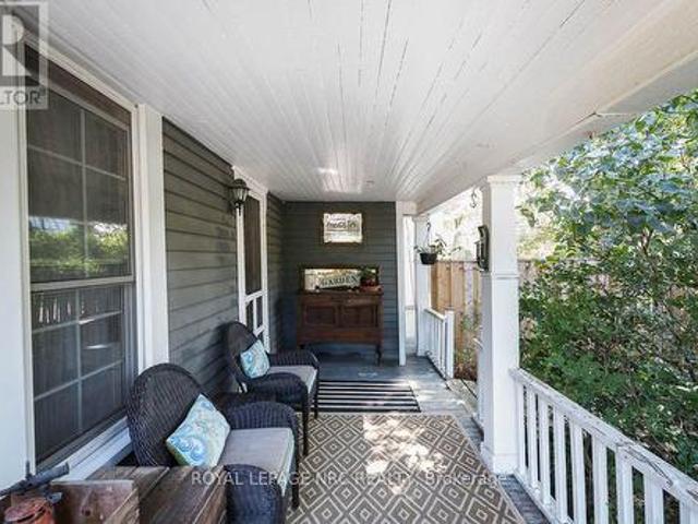 2996 Ninth Street, Lincoln, ON, L2R 6P7 house for sale | Listing ID X13841 | Royal LePage