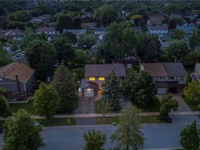 2996 Salerno Crescent, Mississauga, ON, L5N 1T6 house for sale | Listing ID 40851 | Royal LePage