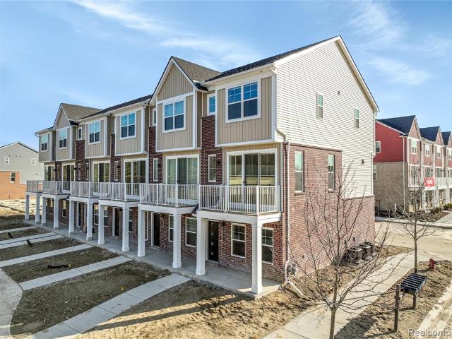 29997 Center Street # 10