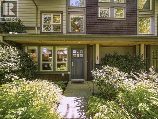 2990 Chesterfield Avenue, North Vancouver, BC, V7N 3M6 house for sale | Listing ID R3169 | Royal LePage