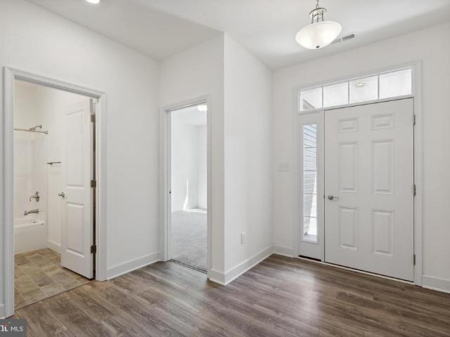 299 Edie Circle # 114