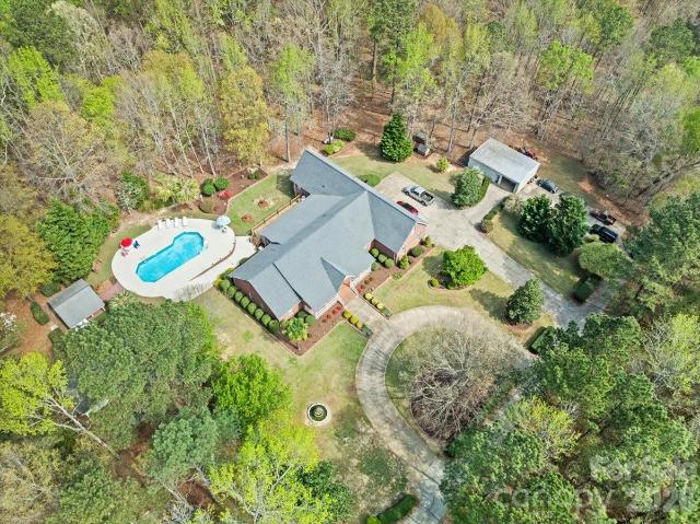 299 Fairway Lane