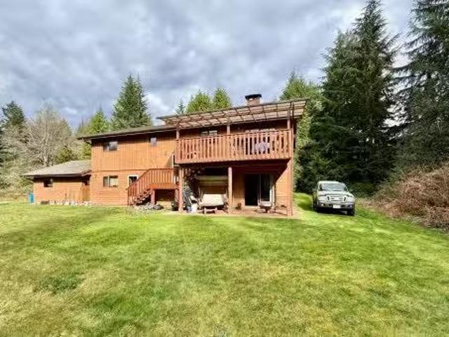 299 King Road, Gibsons, BC, V0N 1V5 house for sale Listing.