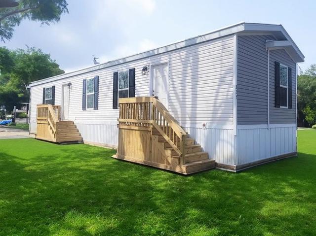 299 S Willow Dr, Union City, IN 47390