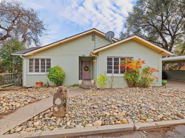 299 Summit Ave