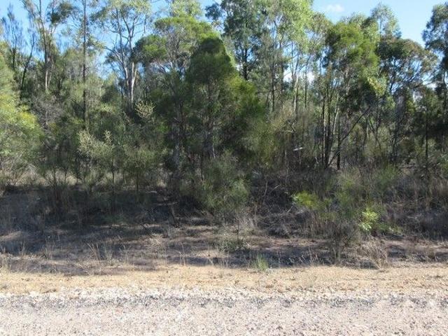 29.65 Acres with Bitumen road frontage!
