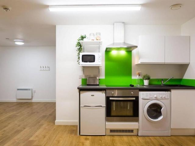 29 31 Broad Street, Bristol BS1 Studio to rent £1,603 pcm £370 pw
