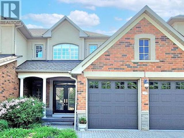 29 Tucker Court, Aurora, ON, L4G 7T2 townhouse for sale | Listing ID N13571 | Royal LePage