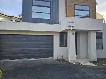 2/9 Upton Crescent, Narre Warren, VIC, 3805