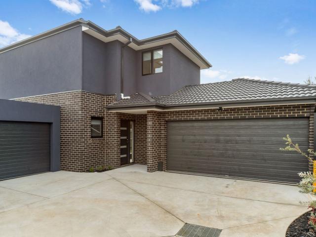 2/9 Whimbrel Crescent, Carrum Downs, VIC 3201