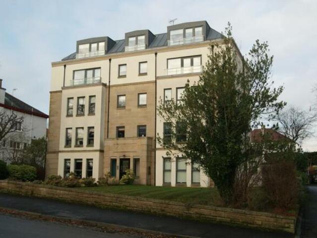 29 Winton Drive, 1/2, Kelvinside 2 bed apartment to rent £1,495 pcm £345 pw