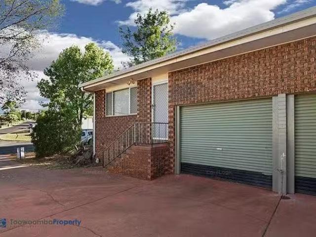 2/9 Wine Drive, Wilsonton Heights, QLD 4350