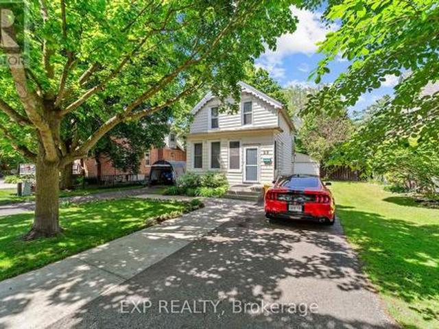 29 Winniett Street, Woodstock North, ON, N4S 5Z4 house for sale | Listing ID X13667 | Royal LePage