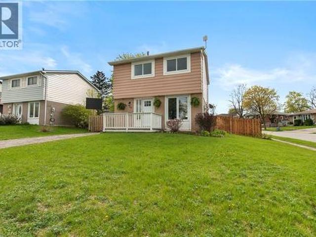 29 Woodlawn Avenue, Brantford, ON, N3V 1A4 house for sale | Listing ID 40852 | Royal LePage