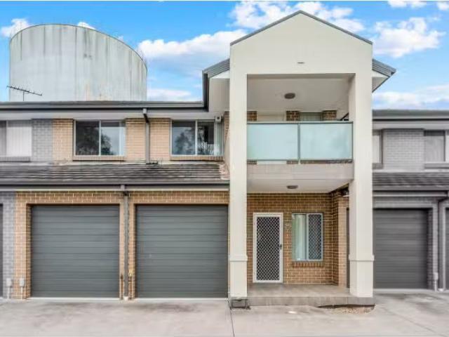 29` Ardley Avenue, KELLYVILLE Townhouse for rent Listed by Ra.