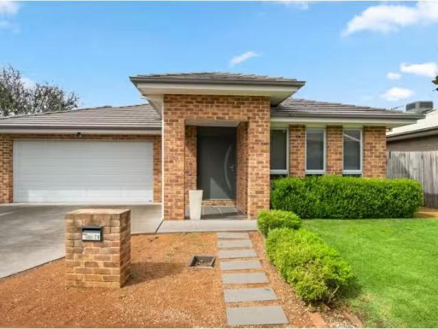 29 Ballantyne Crescent, FRANKLIN House for rent Listed by Pro.