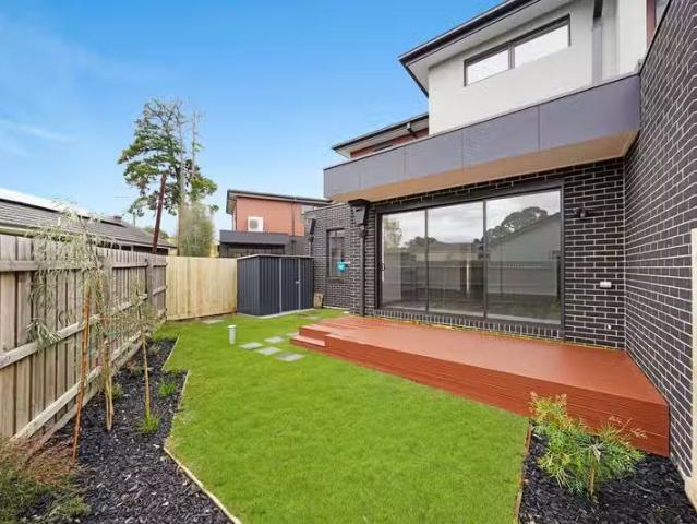 2/9 Bent Court, WANTIRNA SOUTH, VIC 3152 Townhouse for Rent