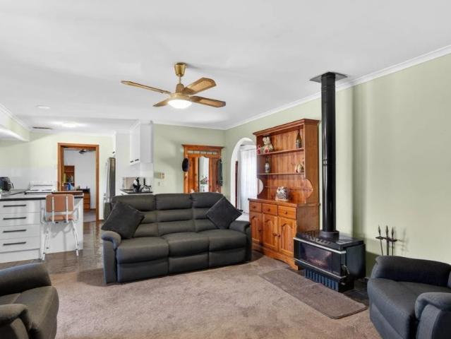 29 Beach Road