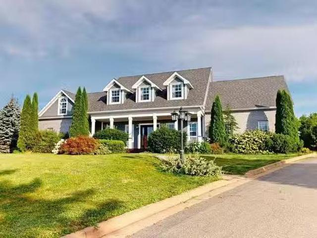 29 Bedwin Drive, Georges River, NS, B1Y 0A3 Luxury House for.