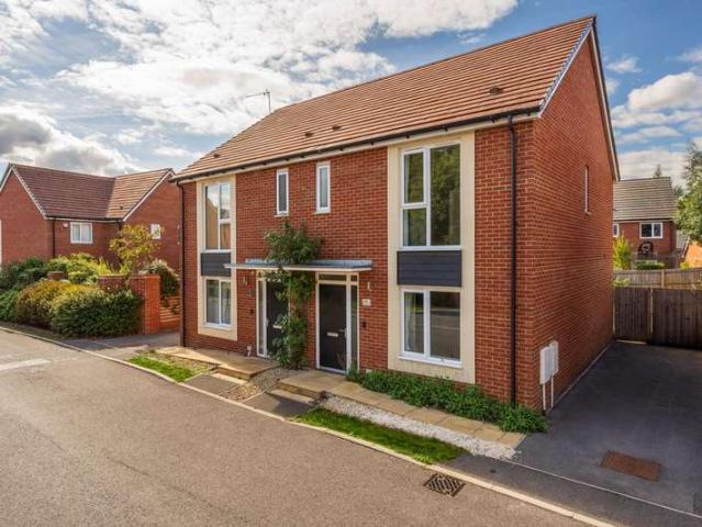 3 Bedroom Detached House