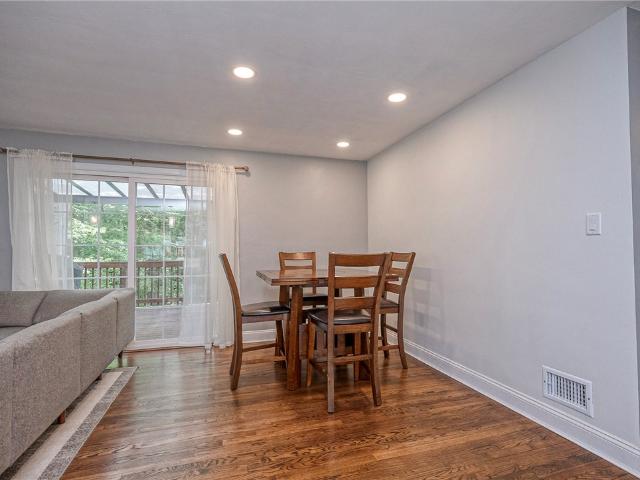 29 Bel Aire Dr