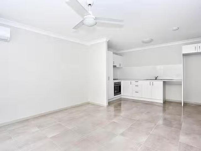 2/9 Bridge Street West, Kallangur, QLD 4503