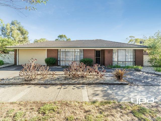 29 Carnoustie Dr, Sunbury
