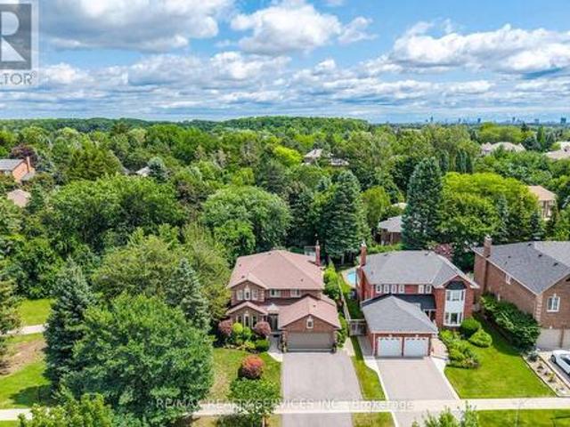 29 Christie Drive, Brampton, ON, L6Z 3J5 house for sale | Listing ID W13597 | Royal LePage