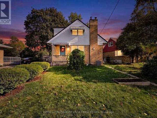 29 Crestview Avenue, Brampton, ON, L6W 2R8 house for sale | Listing ID W14080 | Royal LePage