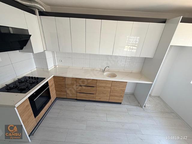 29 EKİM MAHALLESİ CADDEYE 1 PARSEL 3+1 EBEVEYN BANYO CİFT BALKON