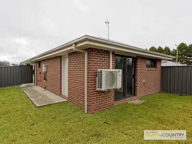 2/9 Frizell Crescent, ARMIDALE House for rent Listed by Georg.