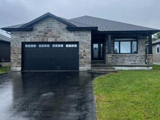 29 Gavin Crescent, Quinte West Murray Ward, ON, K8V 0H2 house for sale | Listing ID X13706 | Royal LePage