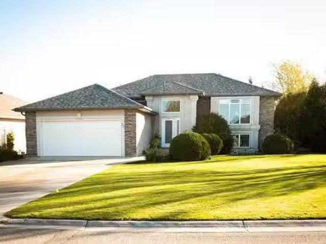 29 Granite Park Boulevard, Steinbach, MB, R5G 2A9 house for.