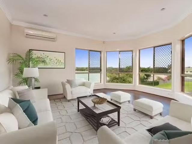 29 Gretna Street, Mansfield, QLD 4122