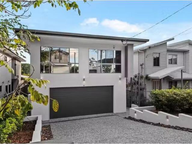 29 Gristock St, COORPAROO House for rent Listed by Rebekah St.