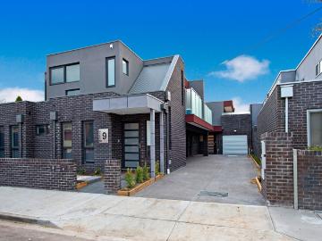 2/9 Hayes Street, Northcote