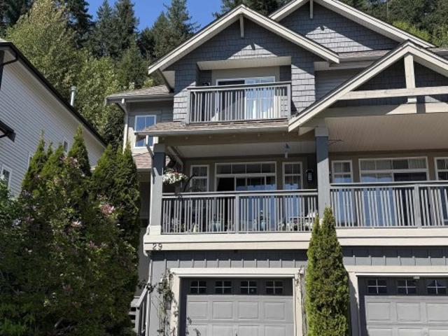 29 Hickory Drive, Port Moody, BC, V3H 5L9 Luxury Duplex for sale | Listing ID R3120 | Royal LePage Carriage Trade Luxury Properties