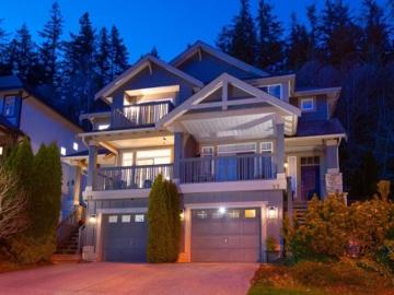 Greater Vancouver - Garden, Fireplace, Deck