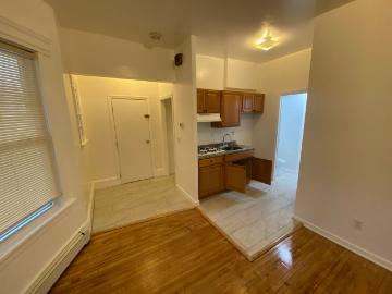 29 High Street, #1R, West Orange, US, NJ