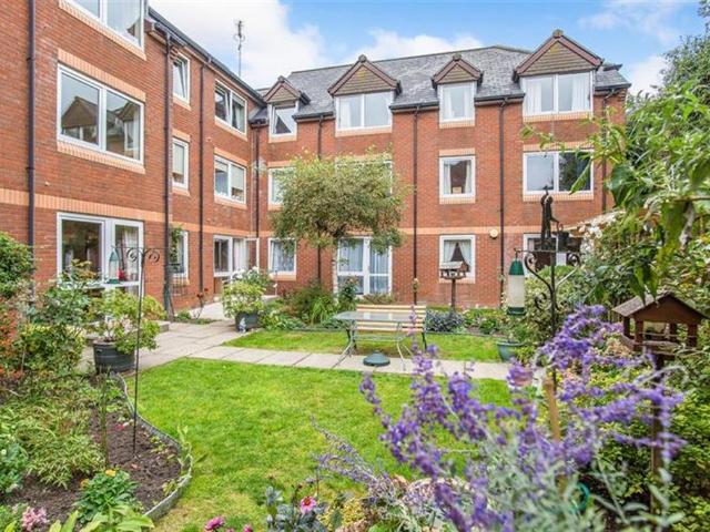 29 Homecanton House, Carrington Way BA9 1 bed retirement property to rent £795 pcm £183 pw